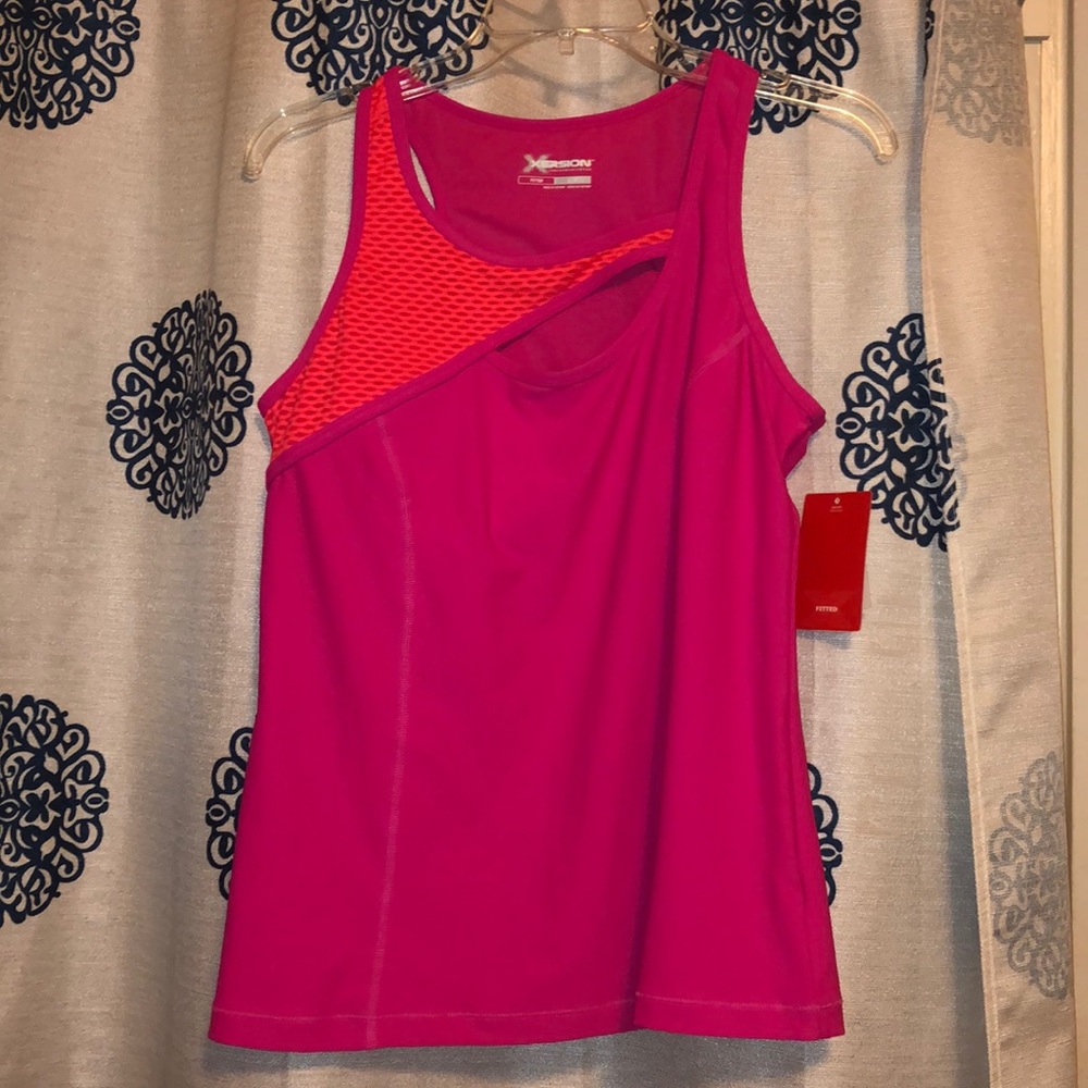 Xersion Workout top